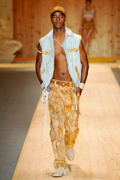 desfile-colcci-sp-verao2009rtw-105