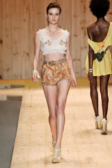 desfile-colcci-sp-verao2009rtw-124
