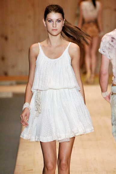 desfile-colcci-sp-verao2009rtw-127