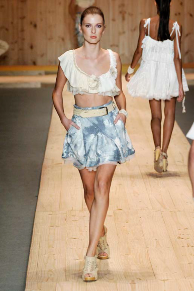 desfile-colcci-sp-verao2009rtw-130