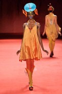 desfile-linovillaventura-spfwverao2009rtw-109