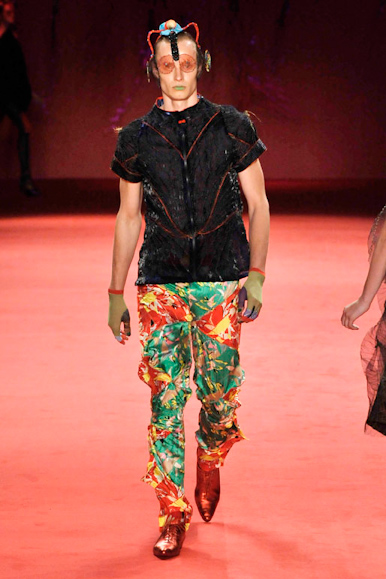 desfile-linovillaventura-spfwverao2009rtw-117