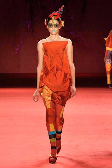 desfile-linovillaventura-spfwverao2009rtw-121