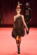 desfile-linovillaventura-spfwverao2009rtw-129