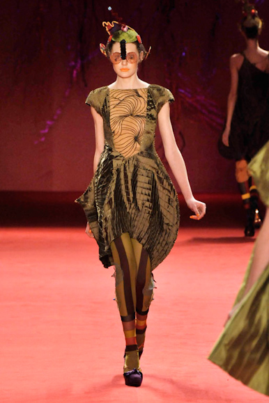 desfile-linovillaventura-spfwverao2009rtw-131