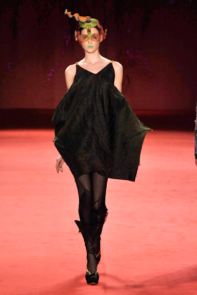 desfile-linovillaventura-spfwverao2009rtw-133