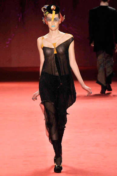 desfile-linovillaventura-spfwverao2009rtw-135