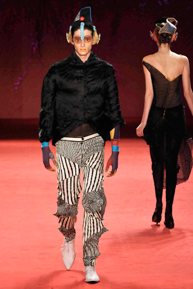 desfile-linovillaventura-spfwverao2009rtw-136