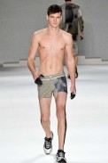 desfile-marioqueiroz-spfwverao2009rtw-109