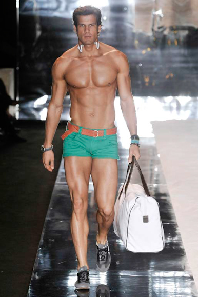 desfile-rosacha-spfwverao2009rtw-103