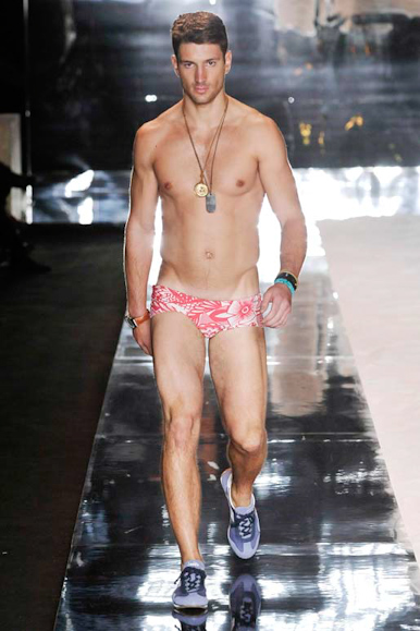 desfile-rosacha-spfwverao2009rtw-111