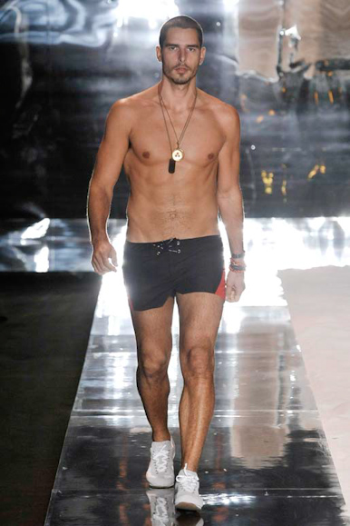 desfile-rosacha-spfwverao2009rtw-137