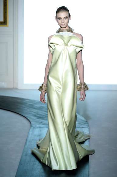 desfiles-valentino-parisinverno2008hc-104