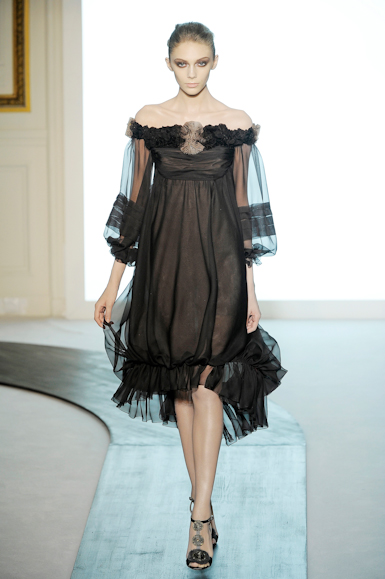 desfiles-valentino-parisinverno2008hc-114