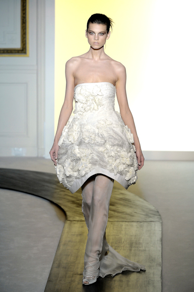 desfiles-valentino-parisinverno2008hc-117