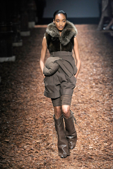 desfiles-givenchy-parisinverno2008hc-101