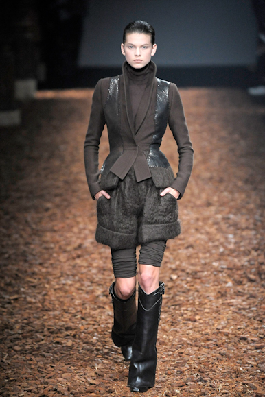 desfiles-givenchy-parisinverno2008hc-110