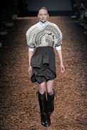 desfiles-givenchy-parisinverno2008hc-115