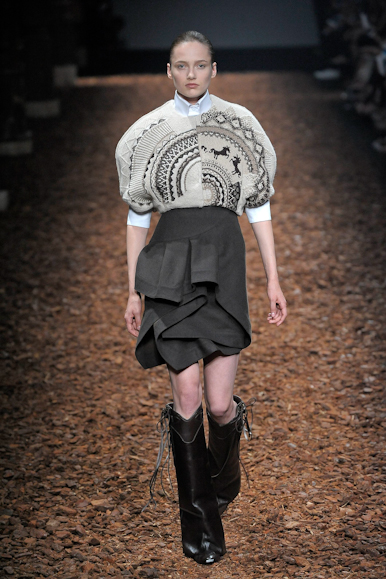 desfiles-givenchy-parisinverno2008hc-115