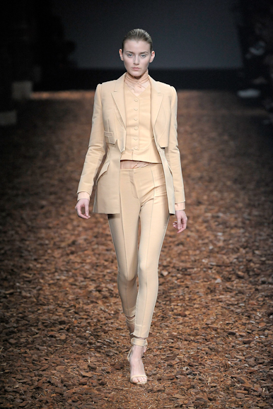 desfiles-givenchy-parisinverno2008hc-116