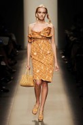 desfile-bveneta-milanverao2009rtw-127