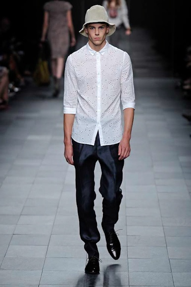 desfile-burberry-milanverao2009rtw-101