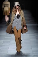 desfile-burberry-milanverao2009rtw-105