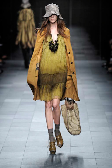 desfile-burberry-milanverao2009rtw-111