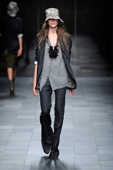 desfile-burberry-milanverao2009rtw-112