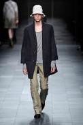 desfile-burberry-milanverao2009rtw-115