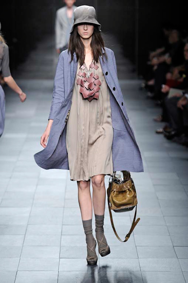 desfile-burberry-milanverao2009rtw-124