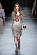 desfile-burberry-milanverao2009rtw-129