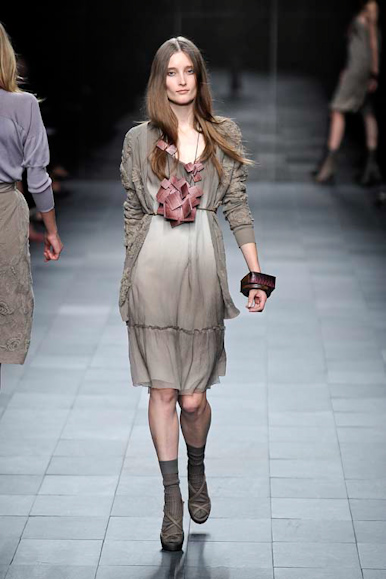 desfile-burberry-milanverao2009rtw-129