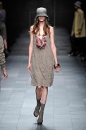 desfile-burberry-milanverao2009rtw-130