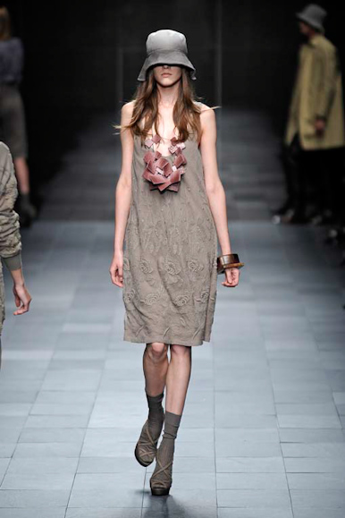 desfile-burberry-milanverao2009rtw-130