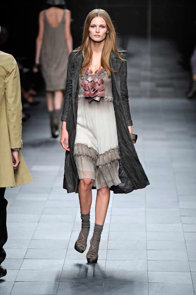desfile-burberry-milanverao2009rtw-132