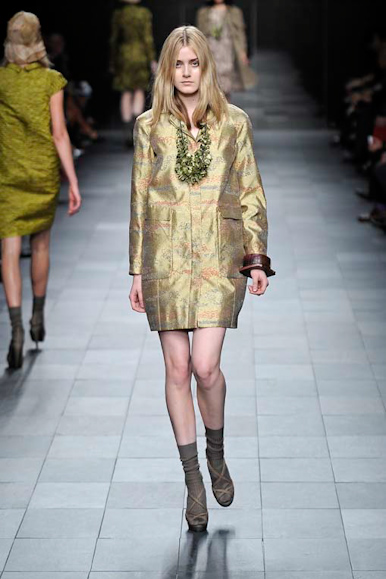 desfile-burberry-milanverao2009rtw-140