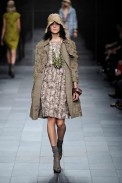 desfile-burberry-milanverao2009rtw-141