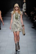 desfile-burberry-milanverao2009rtw-149