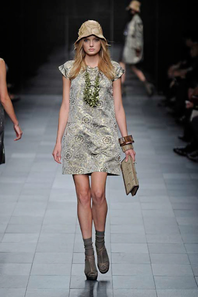 desfile-burberry-milanverao2009rtw-149