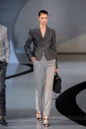 desfile-emporioarmani-milanverao2009rtw-101