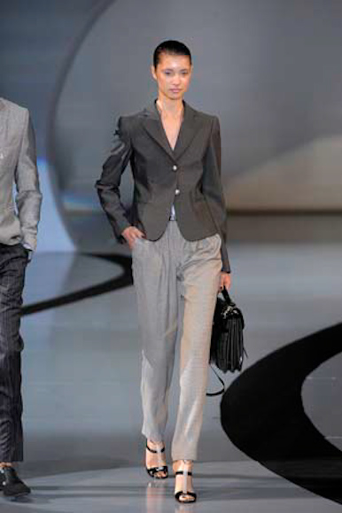 desfile-emporioarmani-milanverao2009rtw-101
