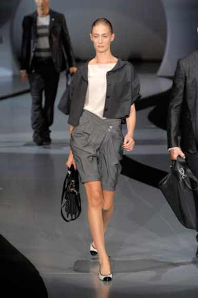 desfile-emporioarmani-milanverao2009rtw-110