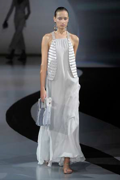 desfile-emporioarmani-milanverao2009rtw-120