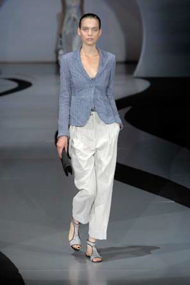 desfile-emporioarmani-milanverao2009rtw-124