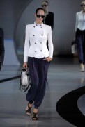 desfile-emporioarmani-milanverao2009rtw-131