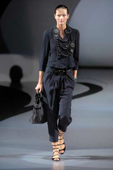 desfile-emporioarmani-milanverao2009rtw-137