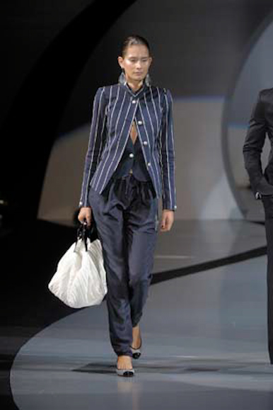 desfile-emporioarmani-milanverao2009rtw-138