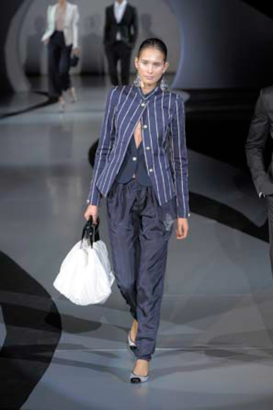 desfile-emporioarmani-milanverao2009rtw-140
