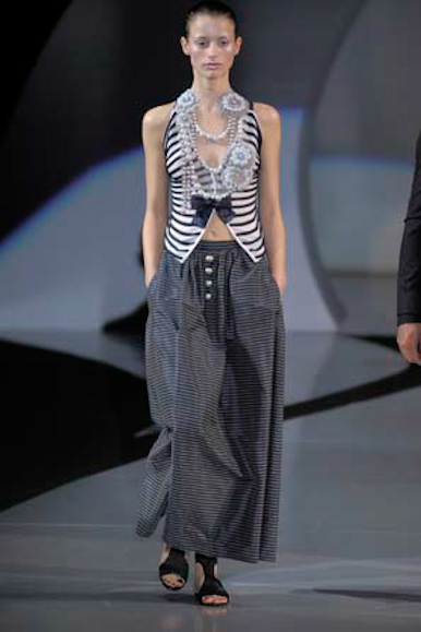 desfile-emporioarmani-milanverao2009rtw-143